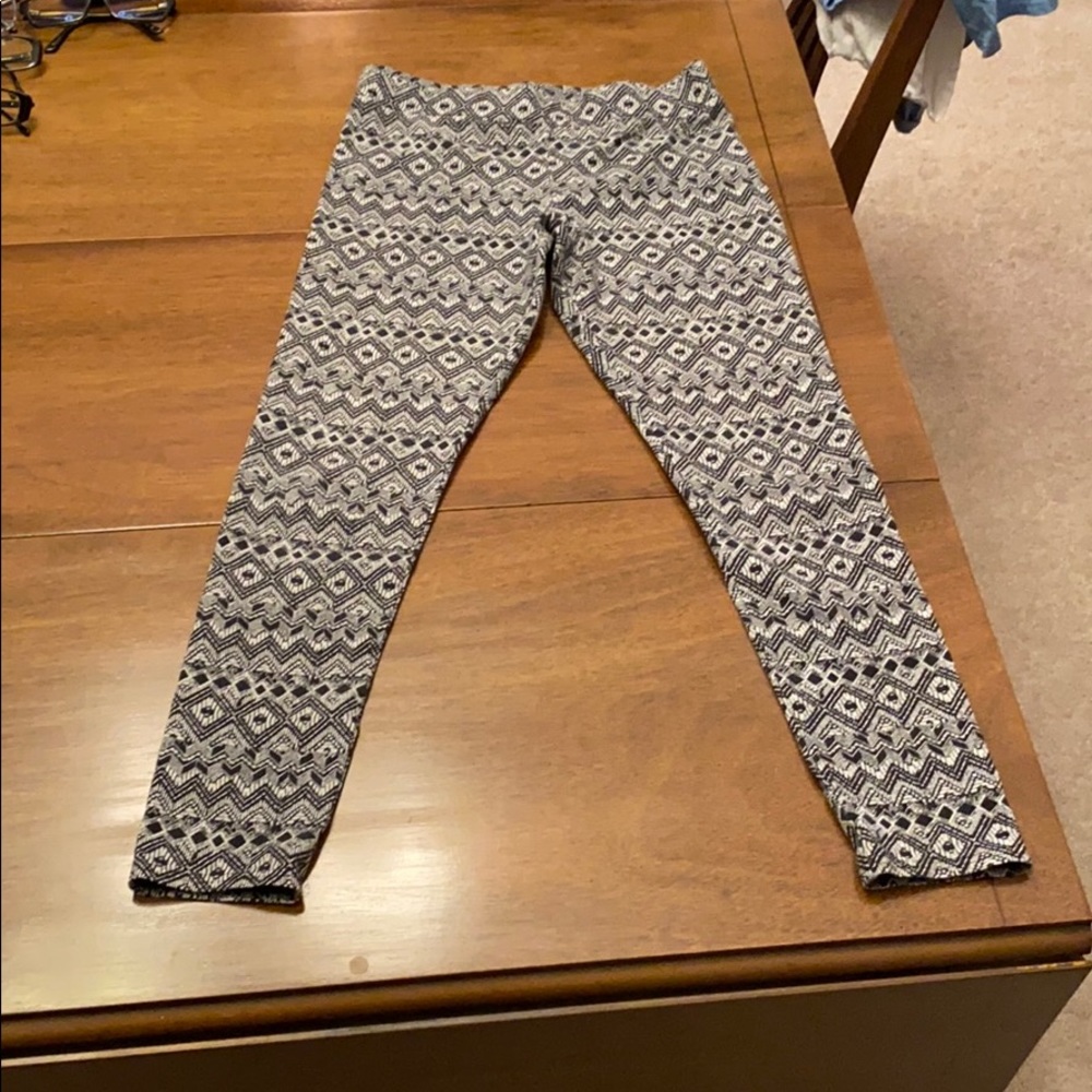 American Eagle Outfitters Black White Leggings